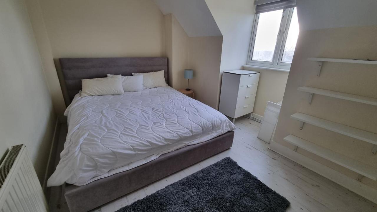 Whetstone High Apartment Екстериор снимка
